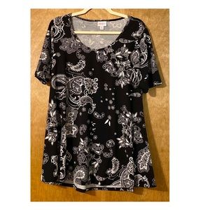 LuLaRoe Perfect Tee